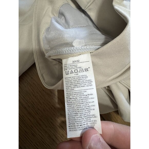 Old NAVY Active Dress Pants 30x32 Cream Tech Hybrid Slim 4 Way Stretch Light NWT - Picture 11 of 16